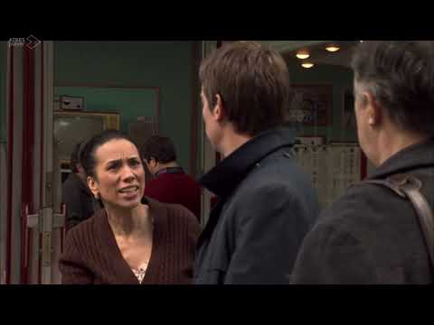 Amar C500 - Paco convence a Manolita para que deje a Marcelino ir con él al rodaje de Sofía Loren