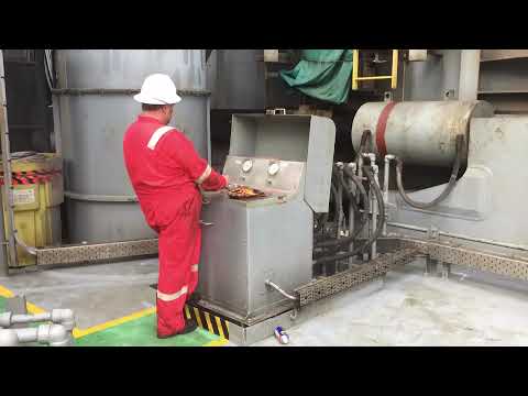 Jack up Rig cantilever skidding