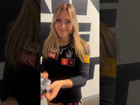 Asking players to sign their old Facebook profile photos 😂✍️