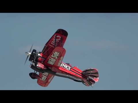 Jack Links jet WACO "Screamin' Sasquatch" - Oshkosh 2017