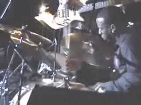 Drum Solo by Drummer Billy Kilson jamming with Chris Botti and James Genus - Live Performance