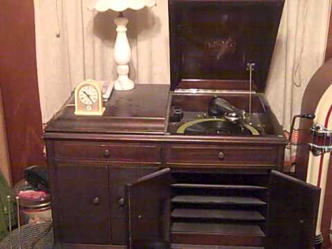 CLUB ROYAL ORCH. CLYDE DOERR - LOVABLE EYES - ROARING 20'S VICTROLA