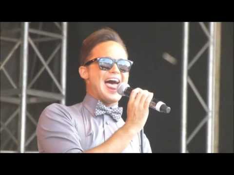 Gareth Gates - Anyone Of Us (Stupid Mistake) (Live)