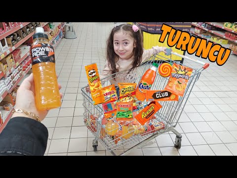 ESMA TURUNCU RENK ATIŞTIRMALIKLARIN HEPSİNİ SEPETE DOLDURDU ماما جابت بيبي - جنى مقداد | طيور الجنة