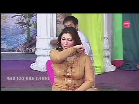 KHUSHBOO KHAN PERFORMANCE KHICH KHICH KE TU SEENE NAAL - NASEEBO LAL PUNJABI SONG - SMB