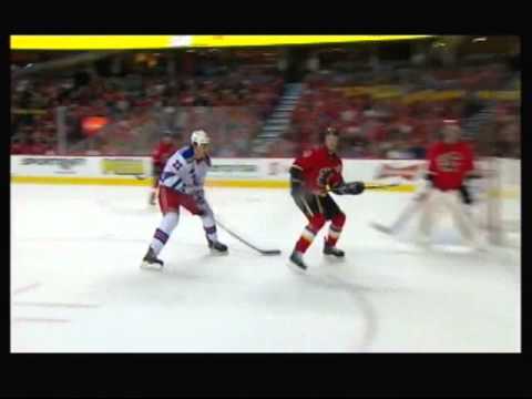 Hockey:Flames vs Rangers Oct 20 2011