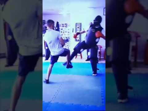Applied Wing Chun  FOOTWORK  #shorts #wingchun #brucelee #mma #kravmaga #boxe #appliedwingchun