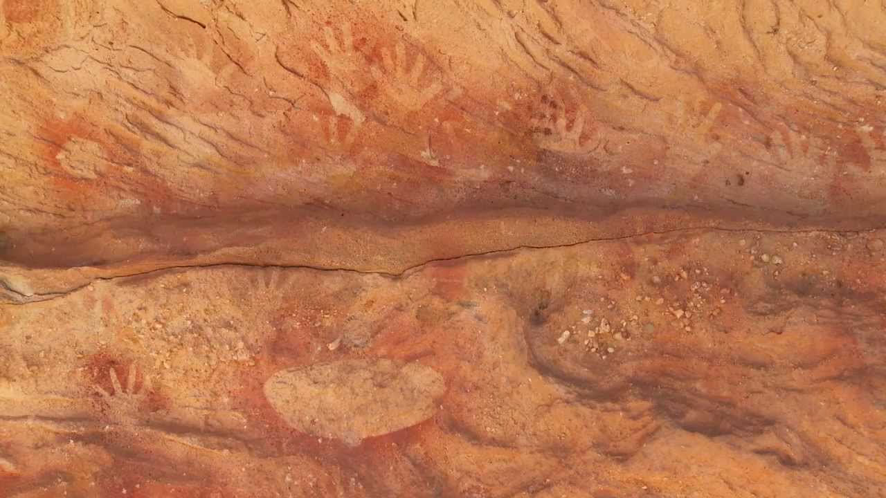 Through our Eyes - Interpreting hand stencils at Muatwintji with Mark Sutton