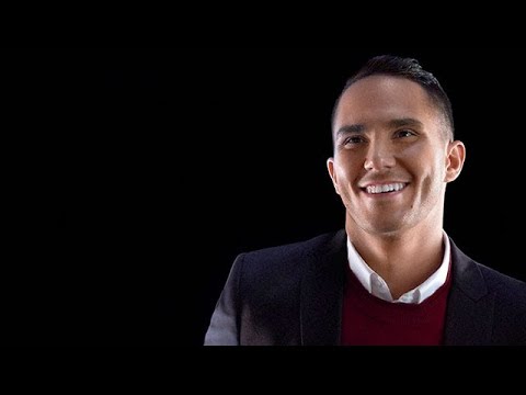 Thumbnail of the video: Behind the Scenes - A Midnight Kiss - Hallmark Channel