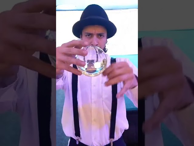 Vídeo relacionado con MOMOMAGE Crystal Ultra Clear - Bola acrílica para manipulación de contacto, juguete de malabares divertidos, trucos de magia, ilusión mágica (70 mm)