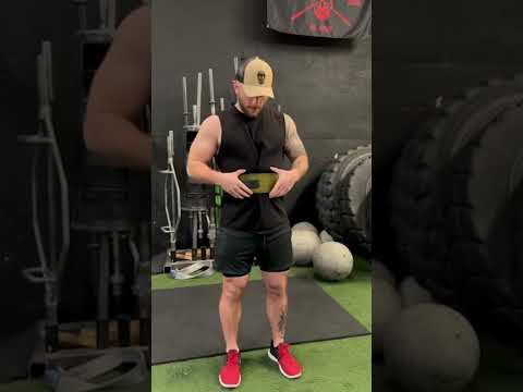 How Tight Should Your Lever Belt Be? #shorts #leverbelt #fitness #tutorial