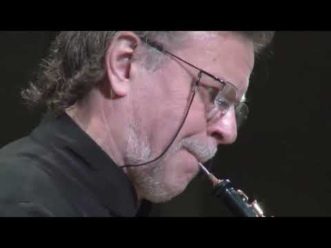 J. S. Bach — Concerto for oboe and strings F Major BWV 1053R