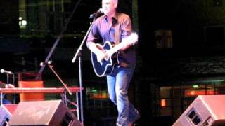 Taylor Hicks singing &quot;The Distance&quot; at Wind Creek Casino