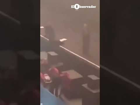 Joaquín Sabina sufre caída en pleno concierto