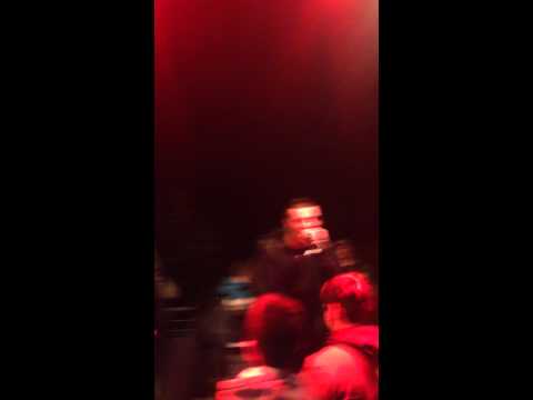 Tmhh - ho scritto un pezzo. (Live)