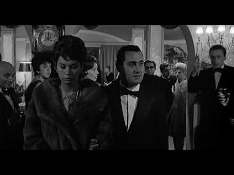 Il finale di riscatto di Silvio Magnozzi - Alberto Sordi  in "Una vita difficile" (1961)