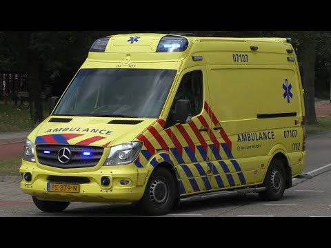 Verschillende Ambulances uit Gelderland-Midden met spoed naar het Radboud UMC in Nijmegen