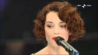 &quot;Quando la musica diventa leggenda&quot; - Carmen Consoli - Intervista + Amore di plastica