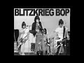 The RAMONES - Blitzkrieg Bop (Video)