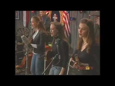 The Quebe Sisters - "It's a Sin to Tell a Lie"
