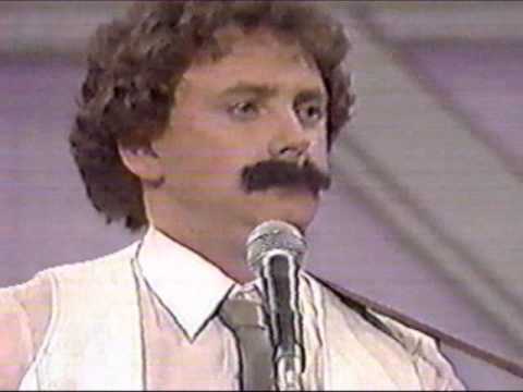 Tommy Hunter Show - Special Guest Larry Brennan