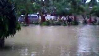 preview picture of video 'Dumangas District Hospital Flood June 22, 2008'