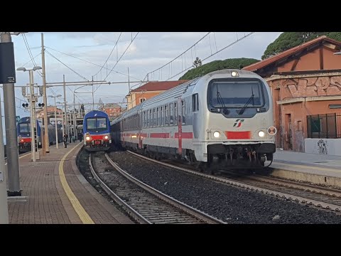transito IC 505 a Genova Nervi