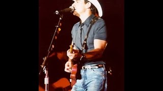 Brad Paisley Holding on to you