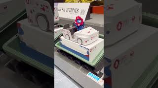 #shorts MyakuMyaku at Baggage claim |ターンテーブルをドライブするミャクミャクさん|Osaka Japan