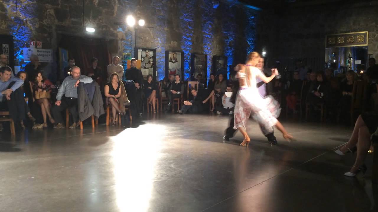 3.4 Alejandra Mantiñan y Aoniken Quiroga