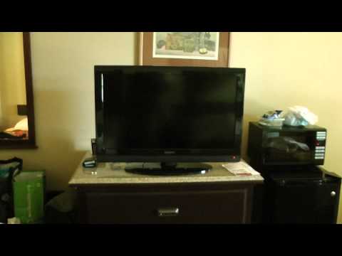 guest room (Room 112) Super 8 Motel in Salina, Kansas 1080p