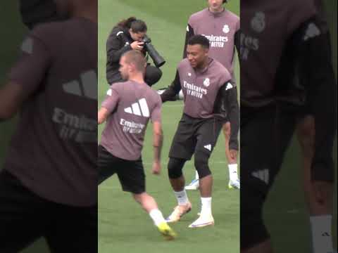 🔥 Kylian Mbappé de retour à l'entraînement du Real Madrid ! #shorts