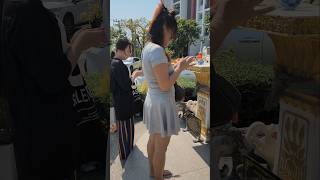 タイ式大学合格祈願御礼参り。妻がここに祈願してたらしく。妻はスマホで経を見ながらだが、娘は空で唱えてるからスゲえと思ってたら、足元の経の板を読んでたｗ