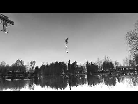 LARATURE X NUX // TOZ