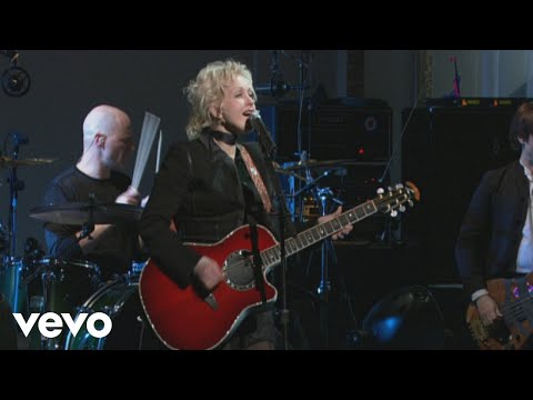 Cyndi Lauper - Sisters of Avalon (from Live...At Last)