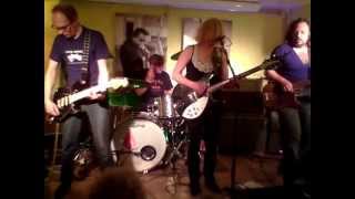 Bettie Serveert &quot;Receiver&quot; Instore @ Concerto 10/01/13