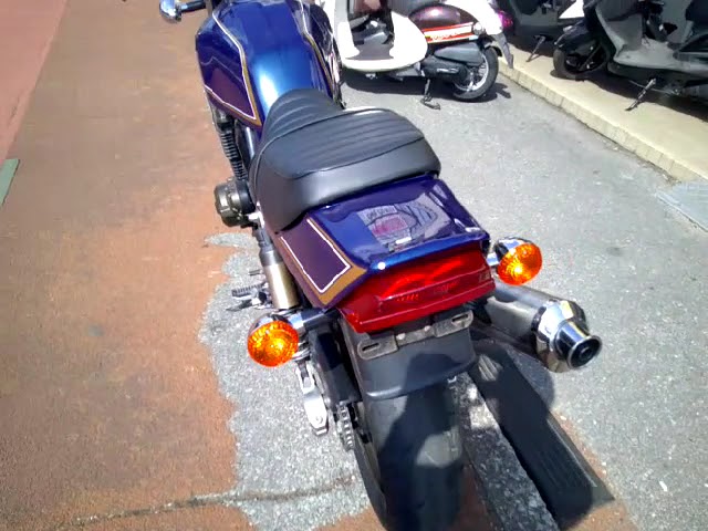 NO.5474　ＺＲＸ４００　水冷４サイクル１６バルブ４気筒エンジン　ＺＲＸ－２仕様　ネイビー（マークⅡカラー）　☆彡 ZRX400/カワサキ 水冷4サイクル4気筒エンジン ZRXー2仕様 マーク2