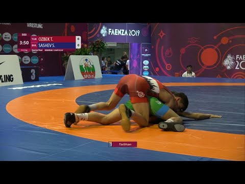 1/4 FS - 45 kg: T. OZBEK (TUR) v. S. SASHEV (BUL)