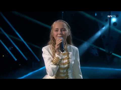 This Whole Live MGPjr Performence Was Shot By Only One Camera.