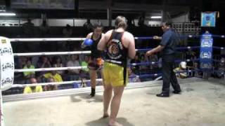 Download Lagu Nadia (Tiger Muay Thai) scores a 2nd rd TKO @ Patong boxing Stadium Thumbnail