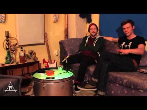 Runaways Sessions Season I, Ep. I - The Yellow Buzz