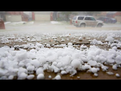 SEVERE HAIL and T-STROM ICE Storm in DALLAS / FORT WORTH Today 10 PM