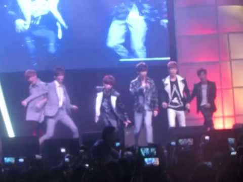 BOYFRIEND PERFORMING I YAH LIVE AT KCON5 MANILA (FANCAM)