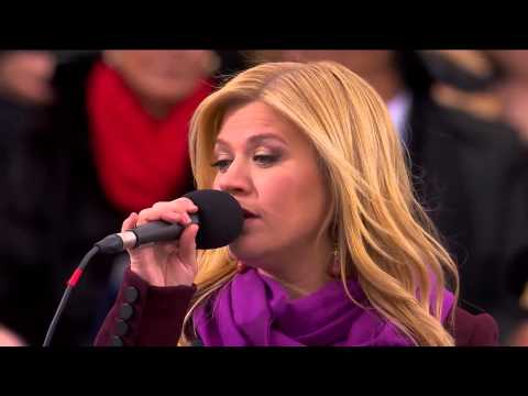 Watch Kelly Clarkson Sing 'My Country, 'Tis of Thee' at Inauguration