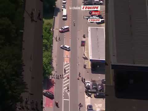 🚲 Aïe ! Elles oublient un virage dans le temps final ! #course #cyclisme