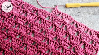 How To Crochet a Simple and Fast Floral Stitch For Blankets/Shawls/Scarves | Easy Treble Crochet