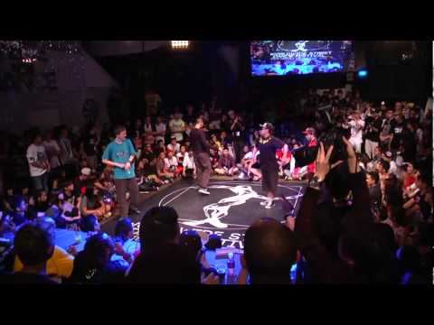 Juste Debout Singapore 2012 Popping Semi Finals   Juste De Fou! vs CK Animation and Lil Star   YouTube