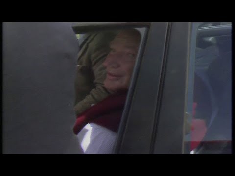 Packer emerges after heart attack (1990)