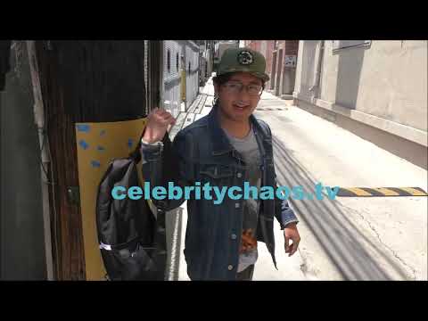 Becky G attends Jimmy Kimmel live but does fan get his artwork signed