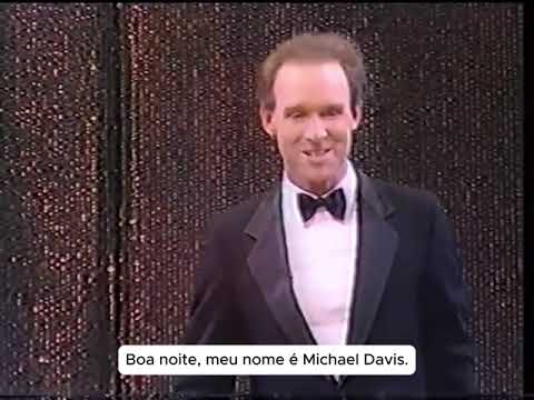 Apresentação de malabarismo de Michael Davis